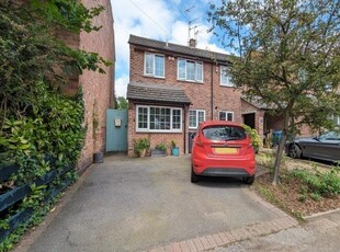 End terrace house to rent in Charnwood Grove, Nottingham NG2