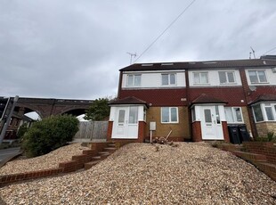 End terrace house to rent in College Road, Ramsgate CT11