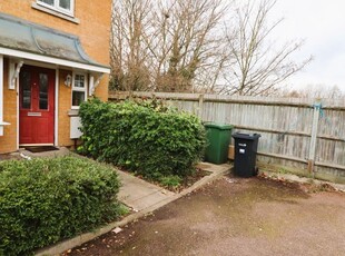 End terrace house to rent in Heathside Close, Ilford IG2