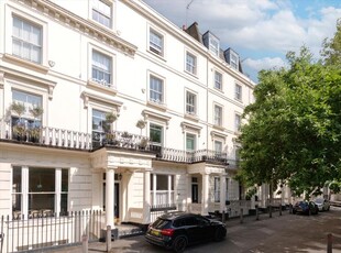 Flat for sale in Clifton Gardens, London W9