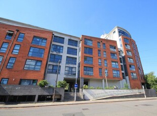 Flat to rent in 20 Kennet Street, Reading, Berkshire RG1