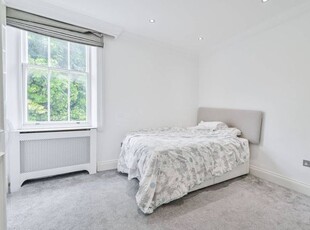 Flat to rent in Abbey Road, St John's Wood, London NW8