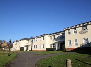 Flat to rent in Berry Hill Court, Berry Hill Road, Taplow SL6
