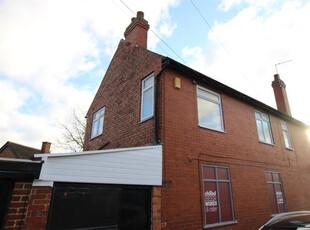 Flat to rent in Burton Road, Littleover, Derby DE23