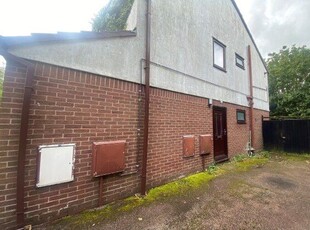 Flat to rent in Charnwood Close, Warrington WA3