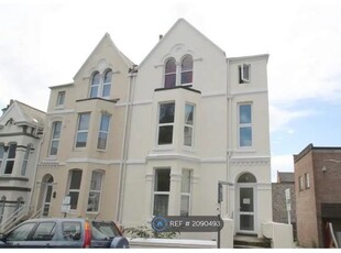 Flat to rent in Connaught Avenue, Plymouth PL4