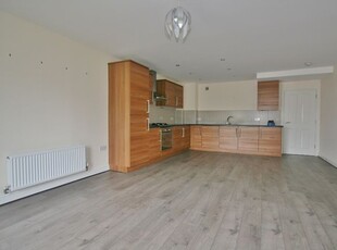 Flat to rent in Easter Square, Limes Park, Basingstoke RG24