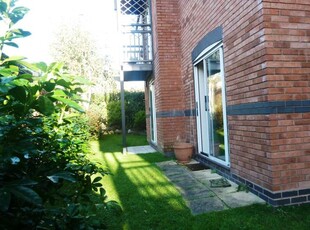 Flat to rent in Gas House Lane, Alcester B49
