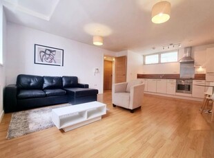 Flat to rent in Mann Island, Liverpool L3