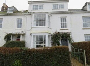 Flat to rent in North Parade, Penzance TR18
