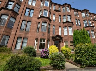 Flat to rent in Novar Drive, Hyndland, Glasgow G12
