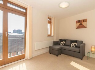 Flat to rent in Postbox, Upper Marshall Street B1