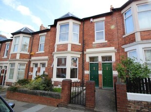 Flat to rent in Sandringham Road, South Gosforth, Newcastle Upon Tyne NE3