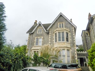 Flat to rent in Shrubbery Terrace, Weston-Super-Mare BS23
