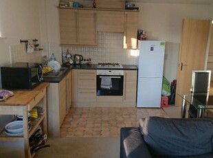 Flat to rent in Station Road, Elstree, Borehamwood WD6