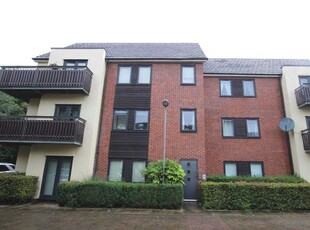 Flat to rent in The Place Mere Drive, Clifton M27