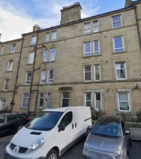 Flat to rent in Wardlaw Street, Gorgie, Edinburgh EH11