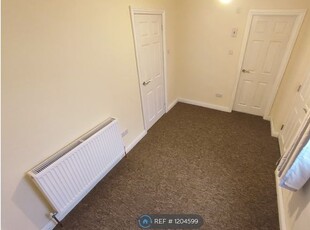 Flat to rent in Wilshire Avenue, Hanham, Bristol BS15