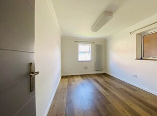 Flat to rent in Wivelsfield, Eaton Bray LU6