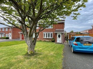 Maisonette to rent in Barbrook Drive, Brierley Hill DY5