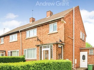 Maisonette to rent in Hawthorn Road, Redditch, Worcestershire B97