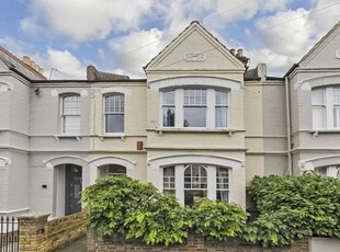 Property to rent in Erpingham Road, London SW15