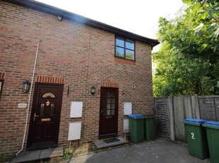 Property to rent in Station Road, Horsham RH13