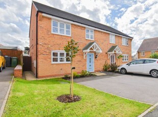 Semi-detached house to rent in Aspen Close, Great Glen, Leicester LE8
