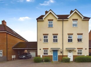 Semi-detached house to rent in Ellis Road, Broadbridge Heath, Horsham RH12