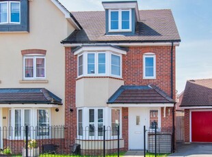 Semi-detached house to rent in Elm Drive, Woodley, Reading RG5