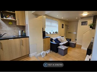 Semi-detached house to rent in Hanover Square, Leeds LS3