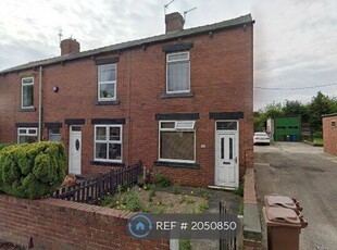 Semi-detached house to rent in Richmond Avenue, Barnsley S75