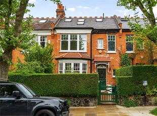 Terraced house for sale in Grand Avenue, London N10