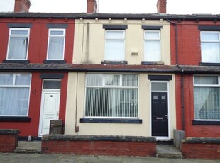 Terraced house to rent in Barkly Terrace, Beeston, Leeds LS11