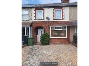 Terraced house to rent in Chatsworth Avenue, Portsmouth PO6