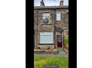 Terraced house to rent in Dick Lane, Bradford BD4