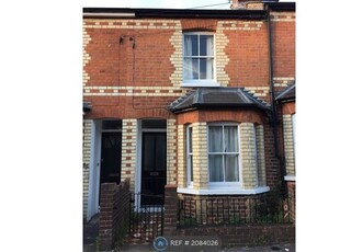 Terraced house to rent in Henry Street, Reading RG1
