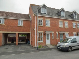 Terraced house to rent in Lords Way, Bridgwater TA6
