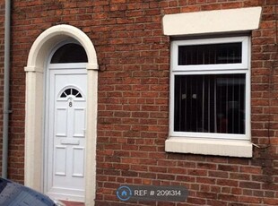 Terraced house to rent in Mill Street, Leyland PR25