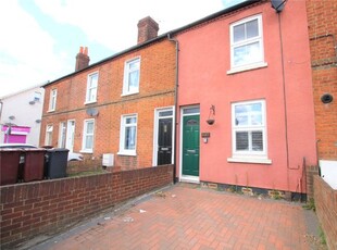 Terraced house to rent in Oxford Road, Reading, Berkshire RG30