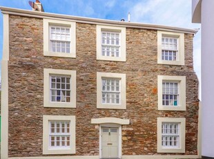 Town house for sale in Clarence Hill, Dartmouth TQ6
