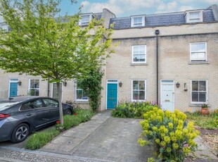 Town house to rent in Cavendish Place, Cavendish Road, Cambridge CB1