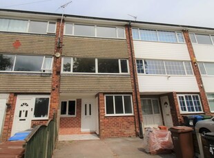 Town house to rent in Culver Road, Stockport SK3