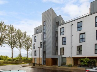 2 bed penthouse flat for sale in Fettes