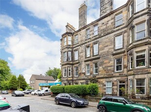 2 bed second floor flat for sale in Inverleith