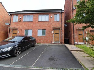 2 bedroom semi-detached house for rent in Christie Lane, Salford, Manchester M7 3BN, M7