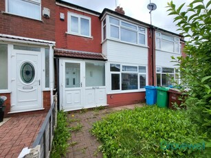 2 bedroom semi-detached house for rent in Hacking Street, Salford, M7