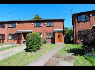 2 bedroom terraced house for rent in Dunblane Avenue, Stockport, SK4