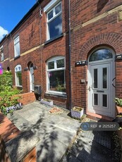 2 bedroom terraced house for rent in Wellington Road, Swinton, Manchester, M27
