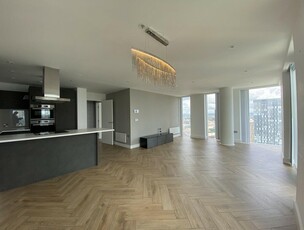 3 bedroom apartment for rent in Elizabeth Tower, 141 Chester Road, M15